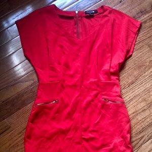 Red zipper party dress with cap sleeve